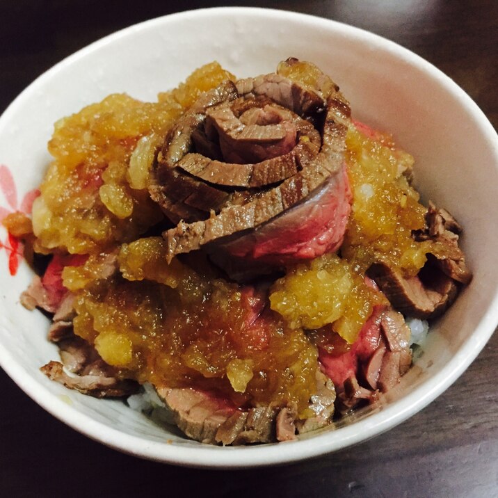 玉ねぎソースで お家で簡単ローストビーフ丼 レシピ 作り方 By K A N A 楽天レシピ 玉ねぎソースで お家で簡単ローストビーフ丼 レシピ 作り方 By K A N A 楽天レシピ